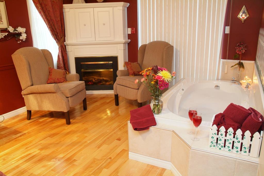 Cote'S Bed & Breakfast Grand Falls Exterior photo